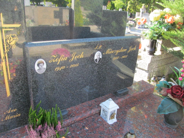 Grób Mieczysław Jęch