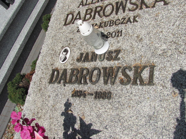 Janusz Dąbrowski 1934 Pabianice - Grobonet - Wyszukiwarka osób pochowanych