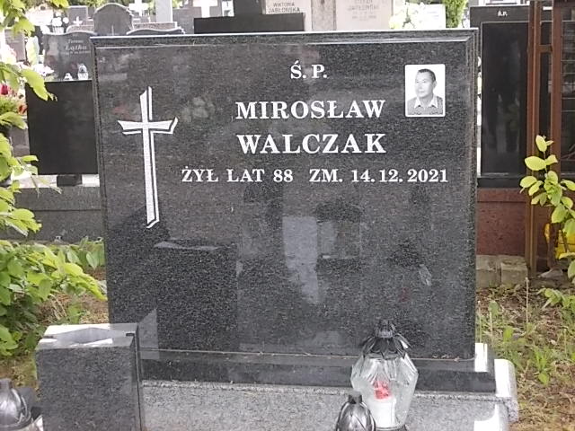 Mirosław Walczak 1933 Pabianice - Grobonet - Wyszukiwarka osób pochowanych