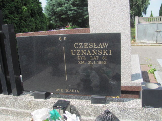 Grób Andrzej Uznański