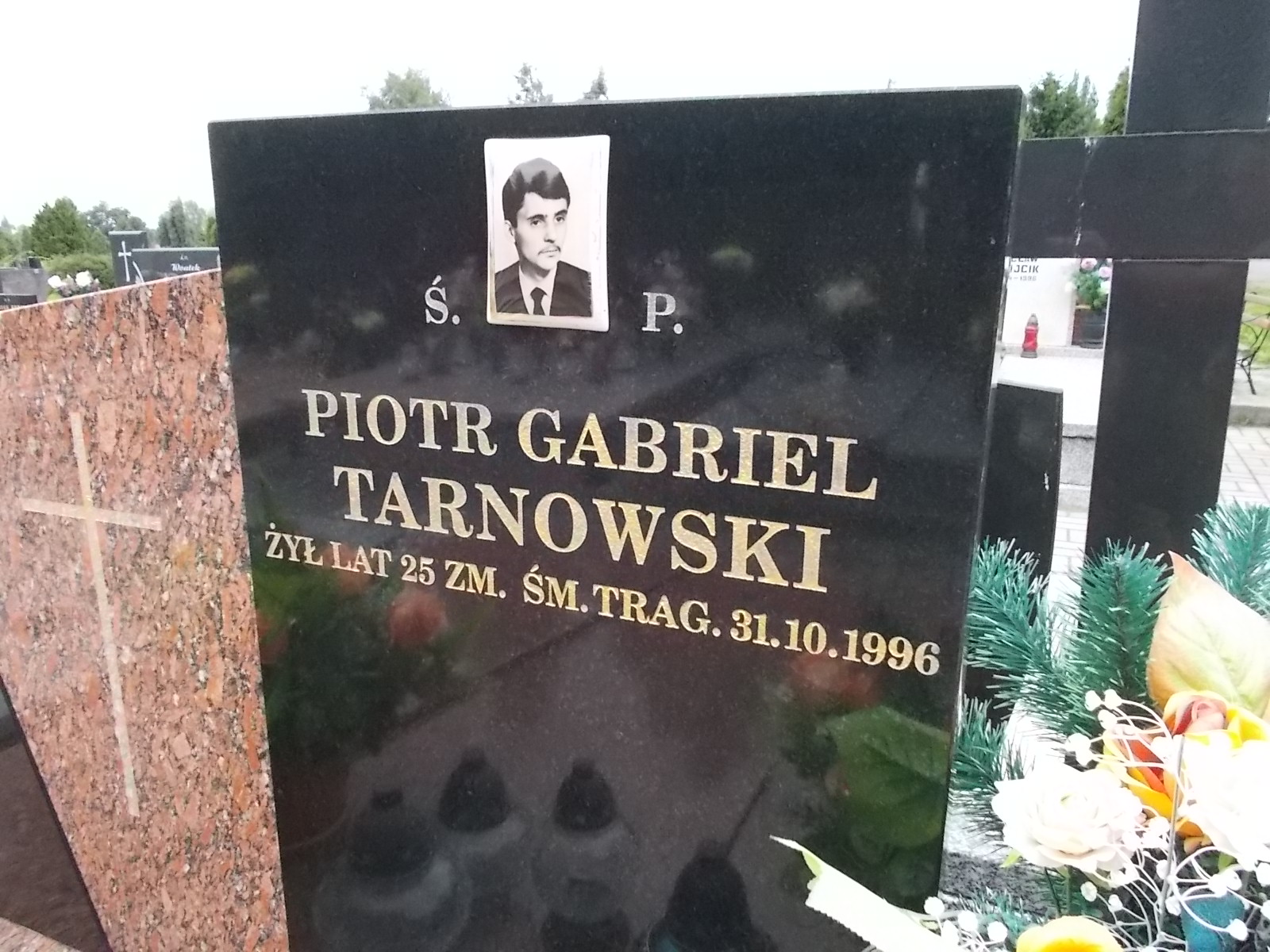 PIOTR GABRIEL Tarnowski 1971 Pabianice - Grobonet - Wyszukiwarka osób pochowanych