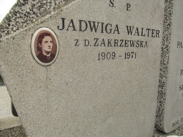 Kinga Paradowska 1991 Pabianice - Grobonet - Wyszukiwarka osób pochowanych