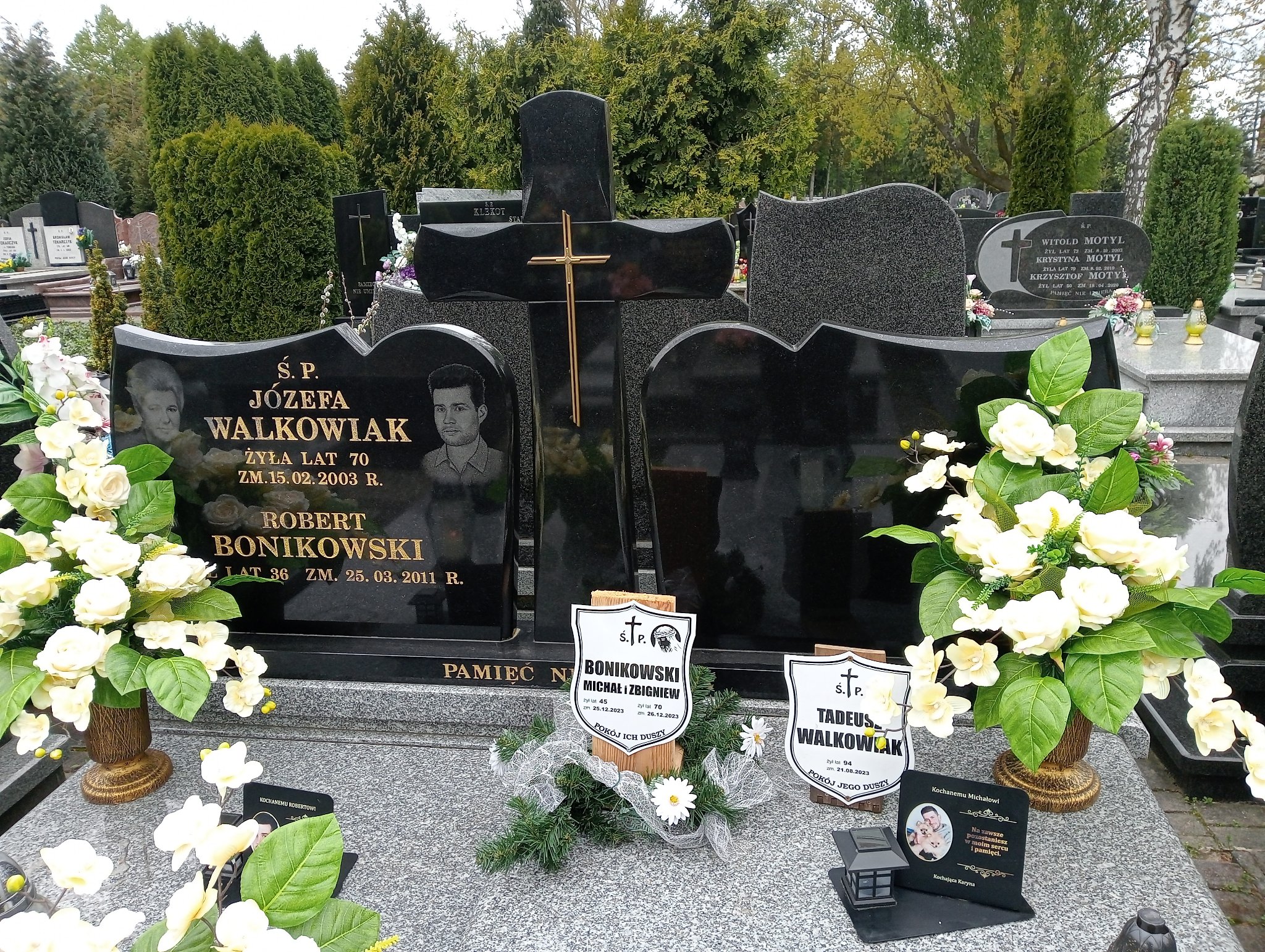 Zbigniew Bonikowski 1954 Pabianice - Grobonet - Wyszukiwarka osób pochowanych