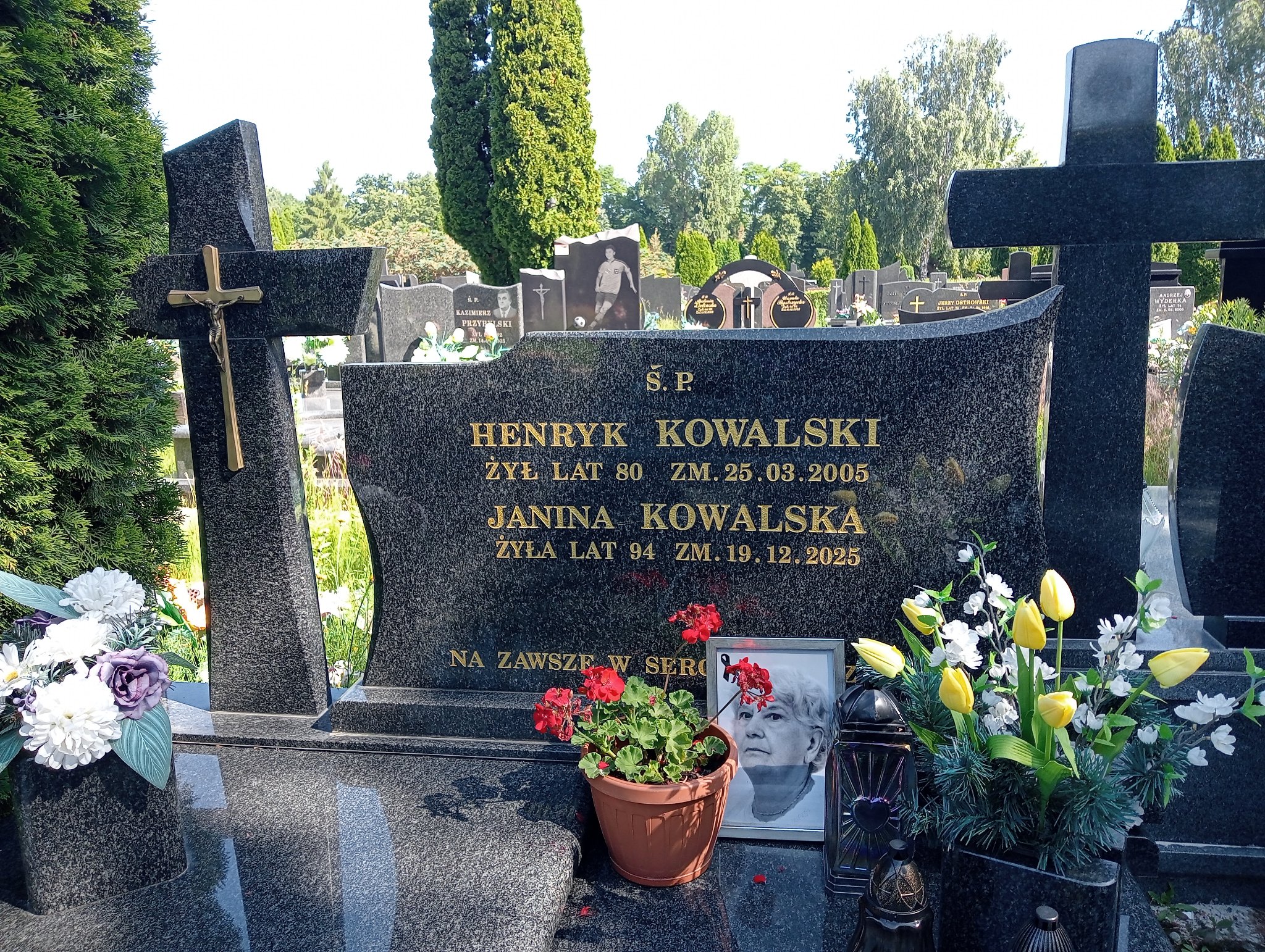 Janina Kowalska 1931 Pabianice - Grobonet - Wyszukiwarka osób pochowanych