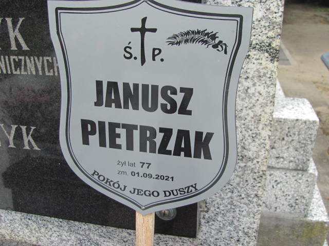 Henryk Szymczyk 1931 Pabianice - Grobonet - Wyszukiwarka osób pochowanych