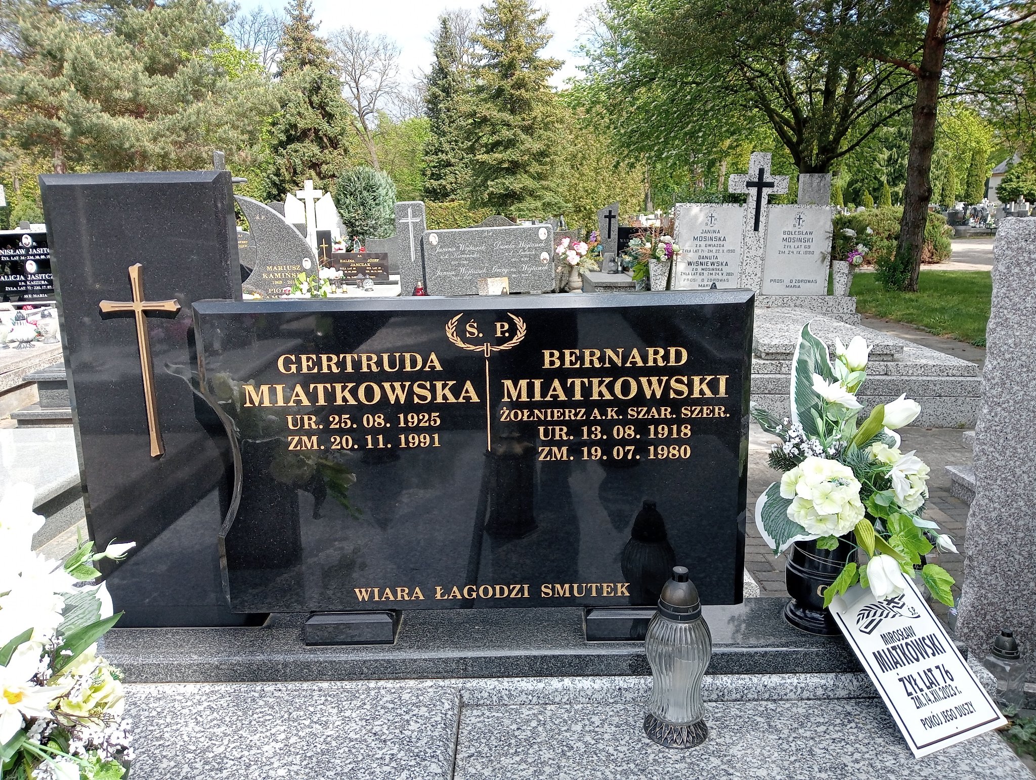 Mirosław Miatkowski 1947 Pabianice - Grobonet - Wyszukiwarka osób pochowanych